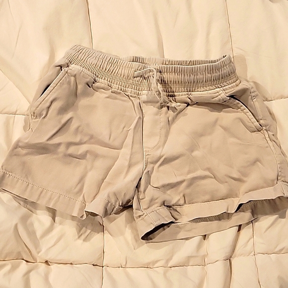 GAP kids size 8 cotton twill shorts. - Picture 1 of 3